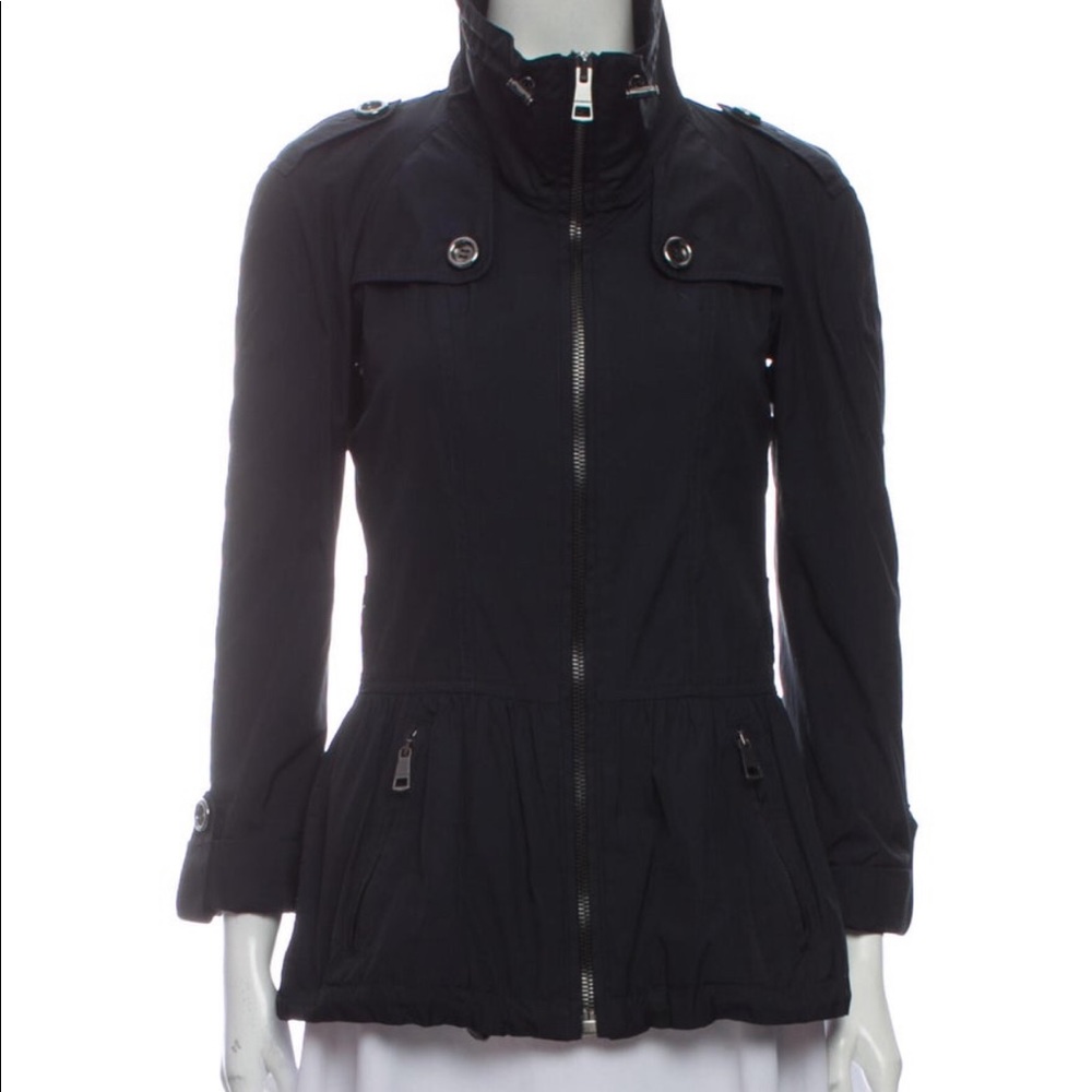 Burberry London jacket NWOT beautiful and sleek 🎀